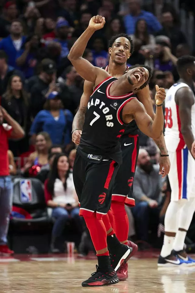 利用个人突 利用个人突