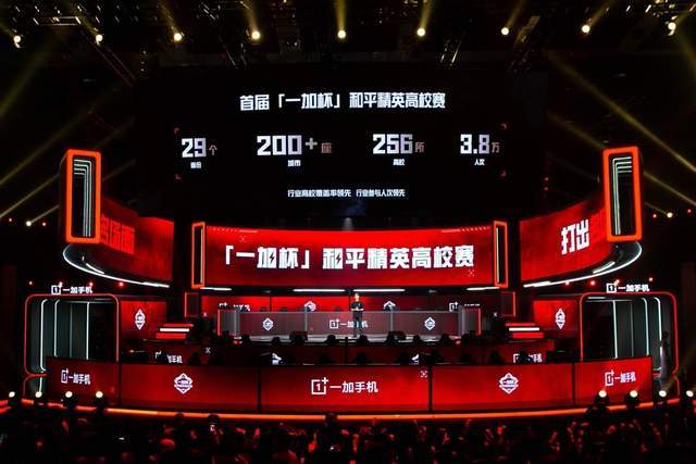 某所亚洲足 某所亚洲足